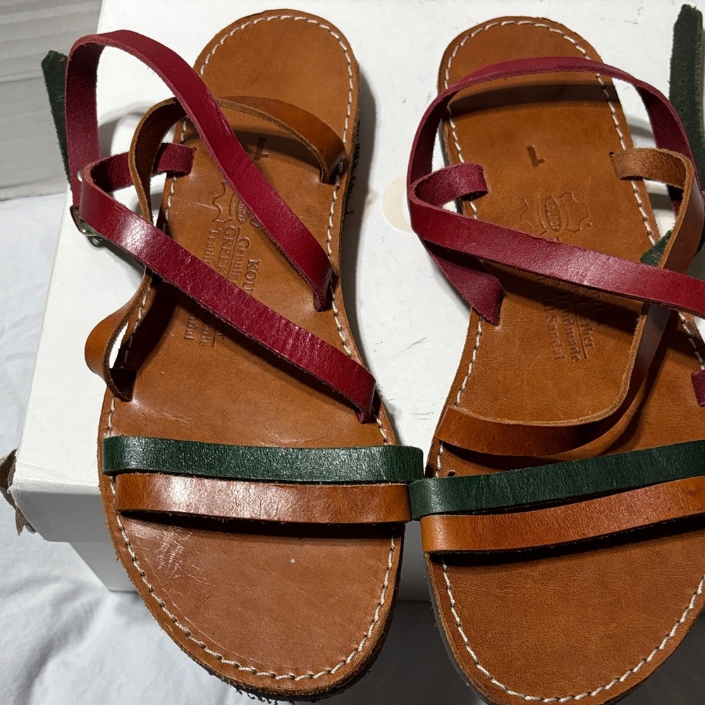 Kouros Greek leather sandals. Preowned and in excellent condition.